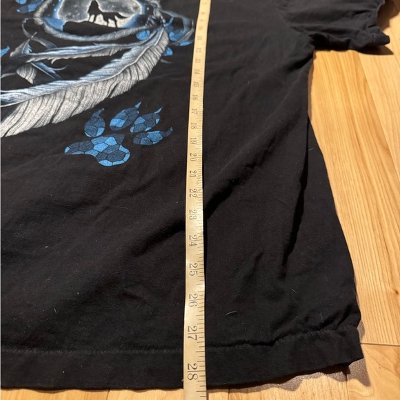 Black Graphic Tee with Wolf Design 90’s - Picture 5 of 6